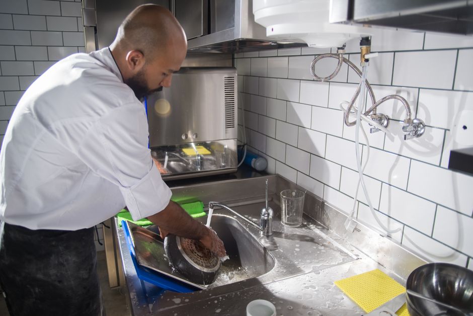Kitchen Cleaning Supplies NYC Restaurants Reorder Monthly